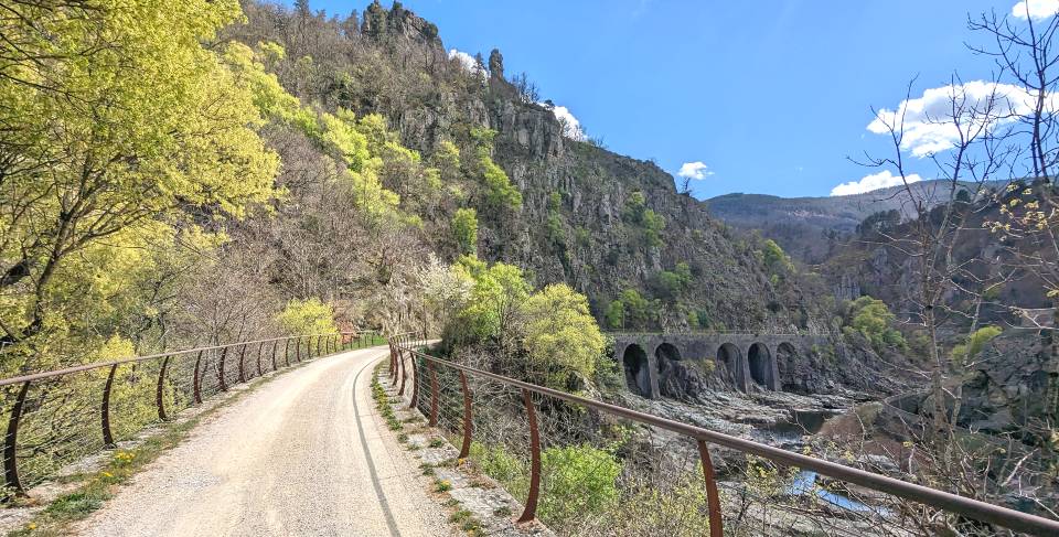 2607 ardeche dolcevia valle eyrieux